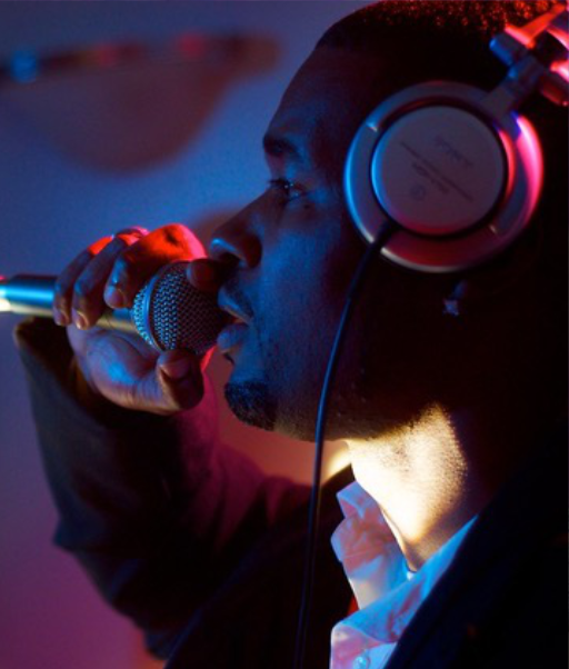 DJ Q h